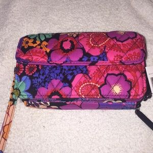 NWT Vera Bradley All In One Crossbody for iPhone6